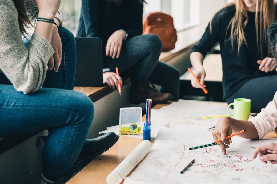 Remodeler le système de formation : de l'école du tri à l'émancipation collective